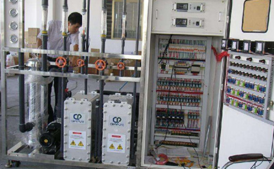 電子超純水設備出水水質符合美國ASTM純水水質標準、我國電子工業(yè)部電子級水質技術標準(18MΩ.cm、15MΩ.cm、10MΩ.cm、2MΩ.cm、0.5MΩ.cm五級標準)、我國電子工業(yè)部高純水水質試行標準、美國半導體工業(yè)用純水指標、日本集成電路水質標準、國內外大規(guī)模集成電路水質標準。<br />
